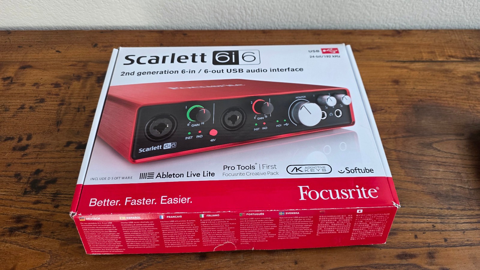 Focusrite Scarlett 6i6 2nd Gen Audio Interface, mint condition