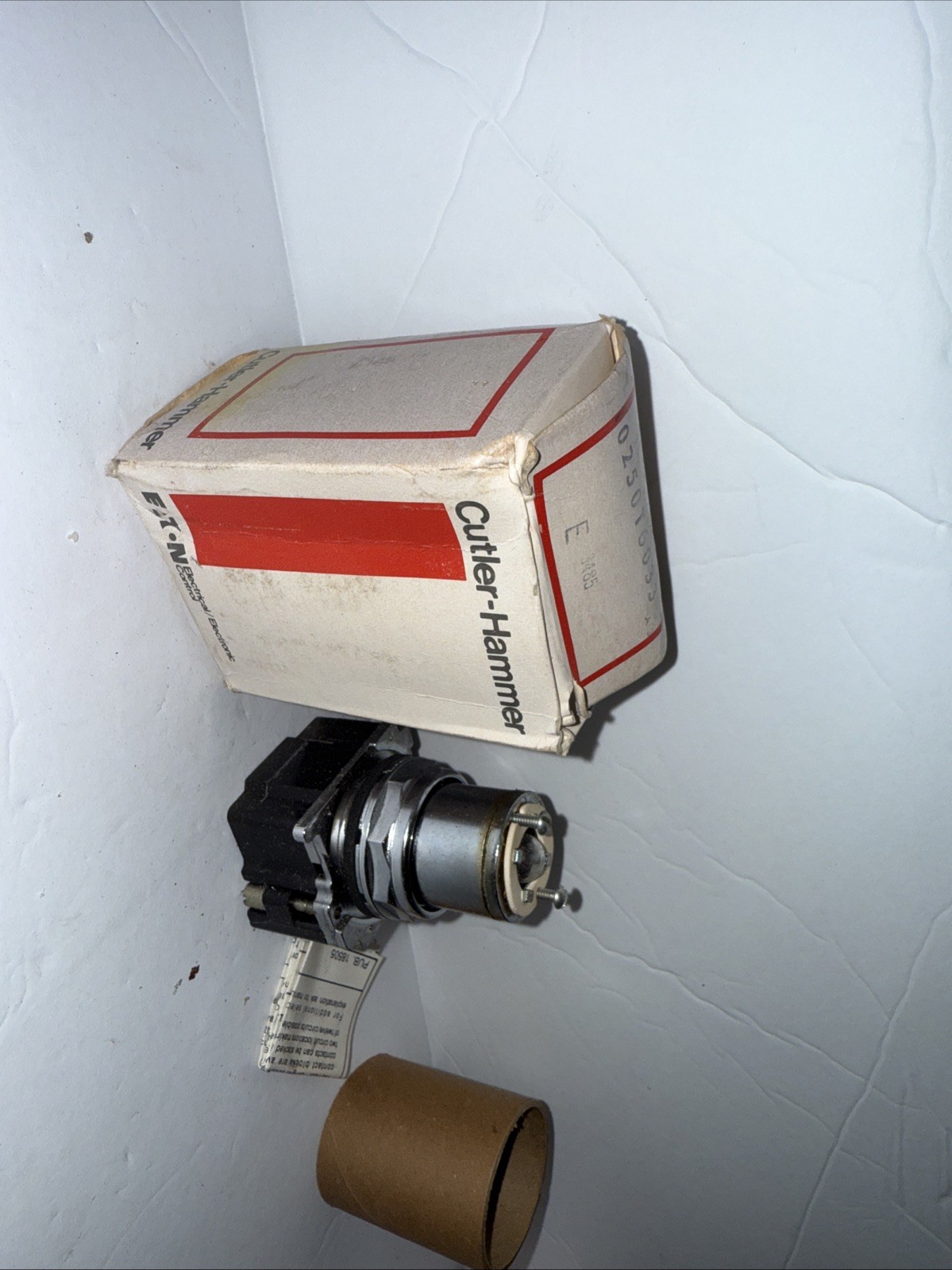Cutler-Hammer 0250T6033 Illuminated Selector Switch NOS