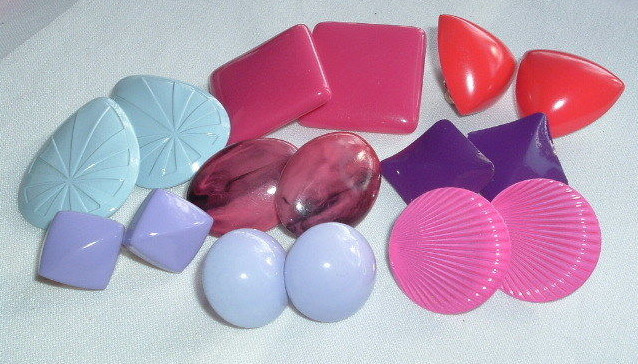 VINTAGE PINK PURPLE METAL PLASTIC CLIP EARRINGS ASSORTMENT 8 PAIRS