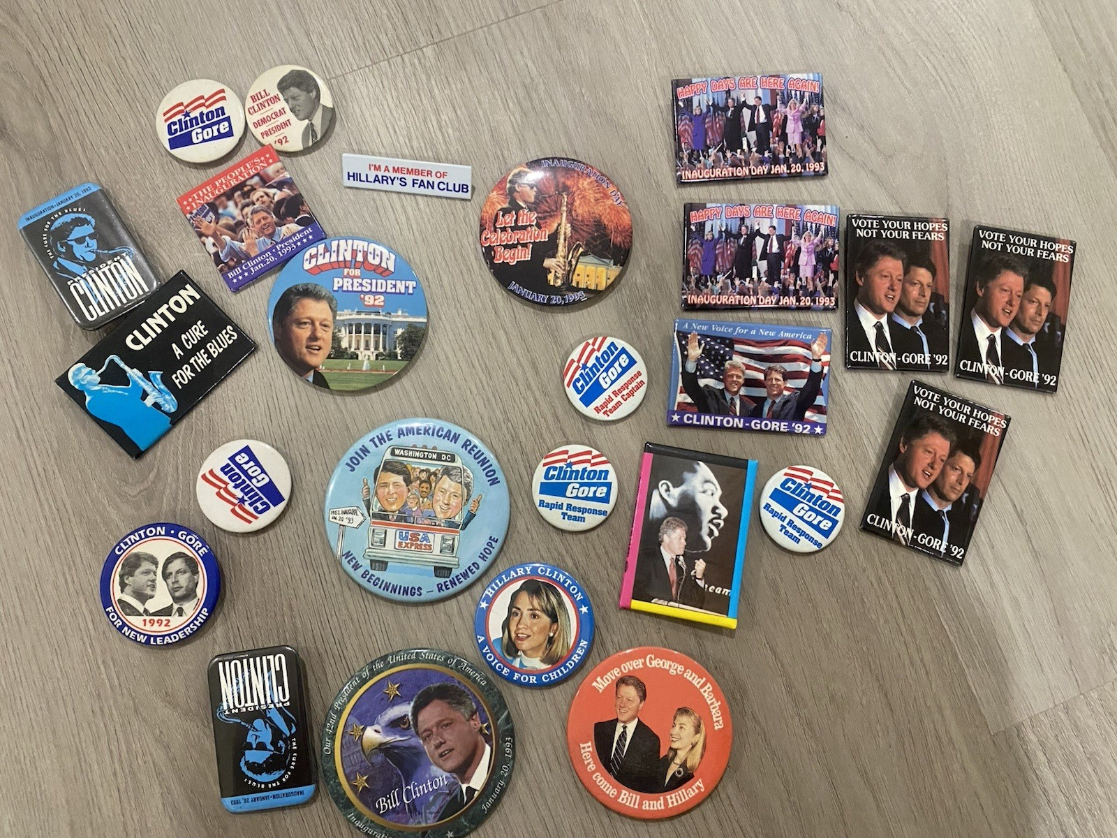 Clinton & Gore Political Campaign Pinback Button Lot - Elections & Politics