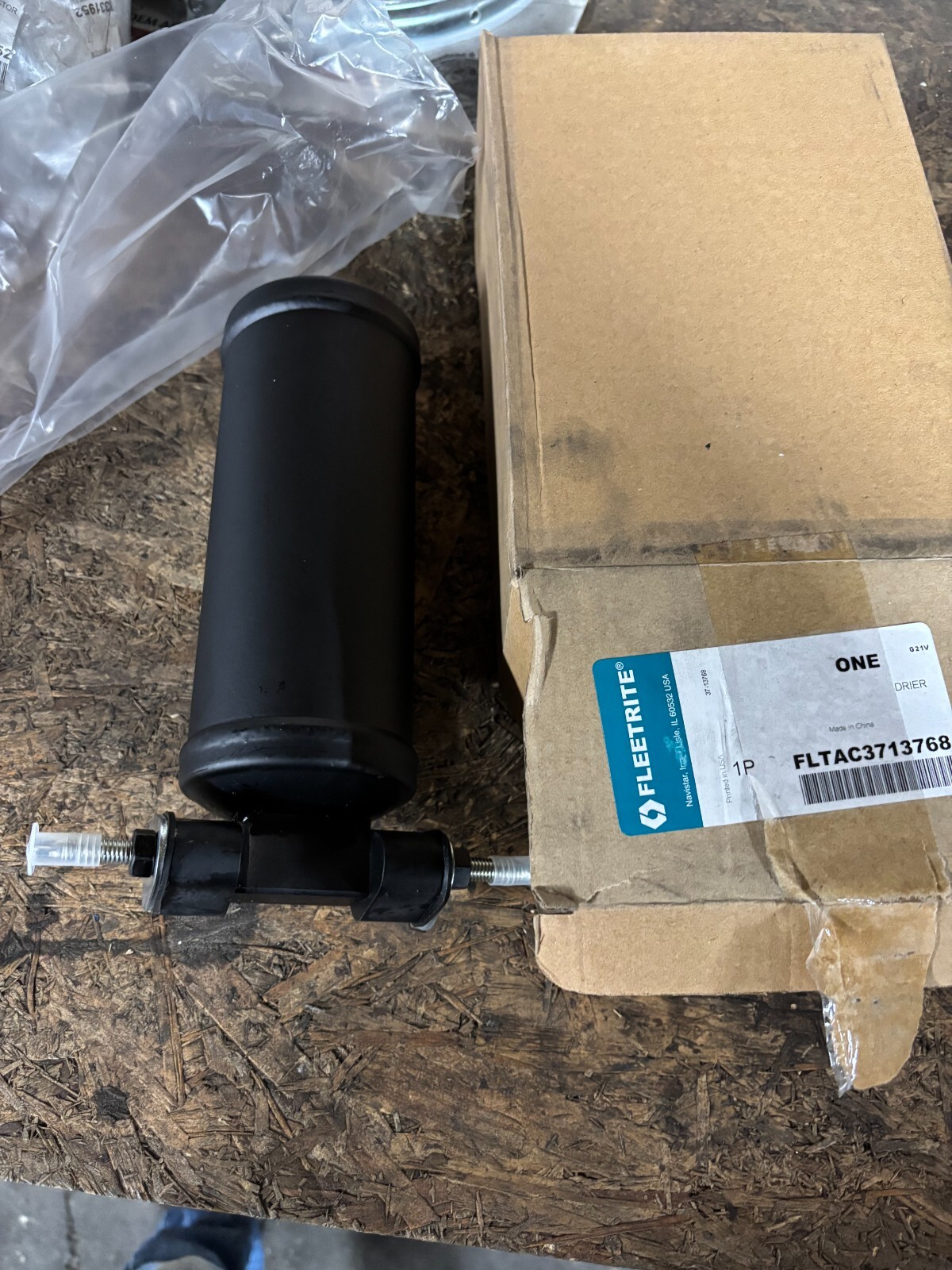 AC Receiver Drier for Volvo fltac3713768/82771584