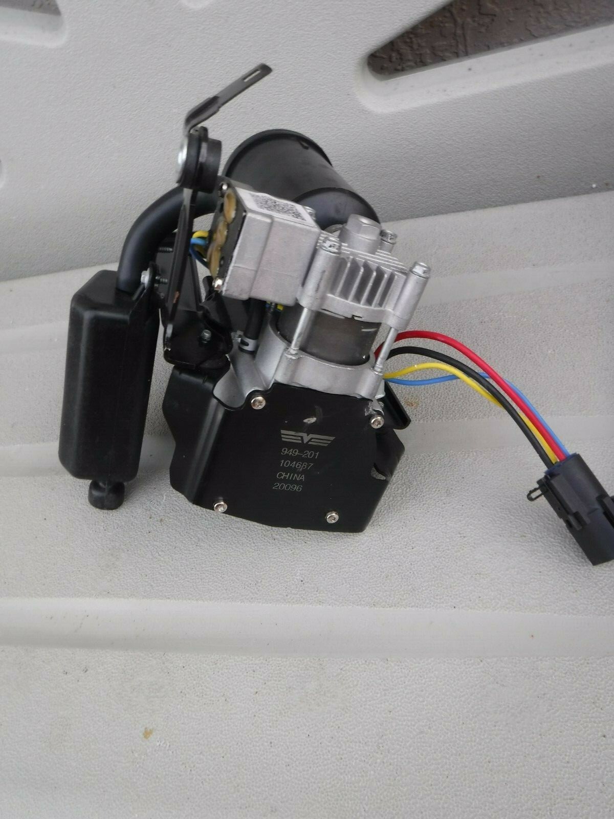 Dorman 949-201 Suspension Air Compressor