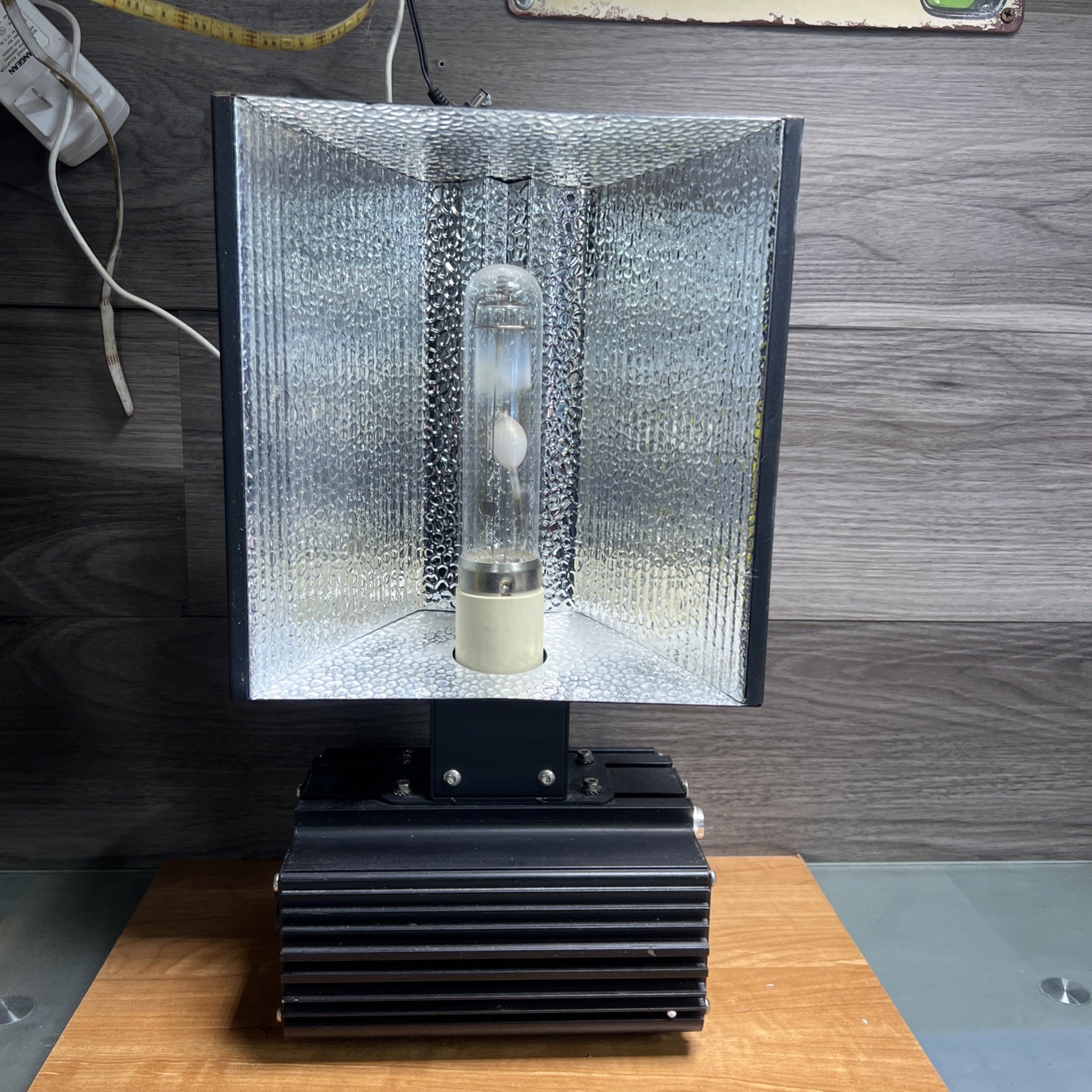 Grower's Choice 315W Ceramic Metal Halide grow light fixture RL01B Need Bulb