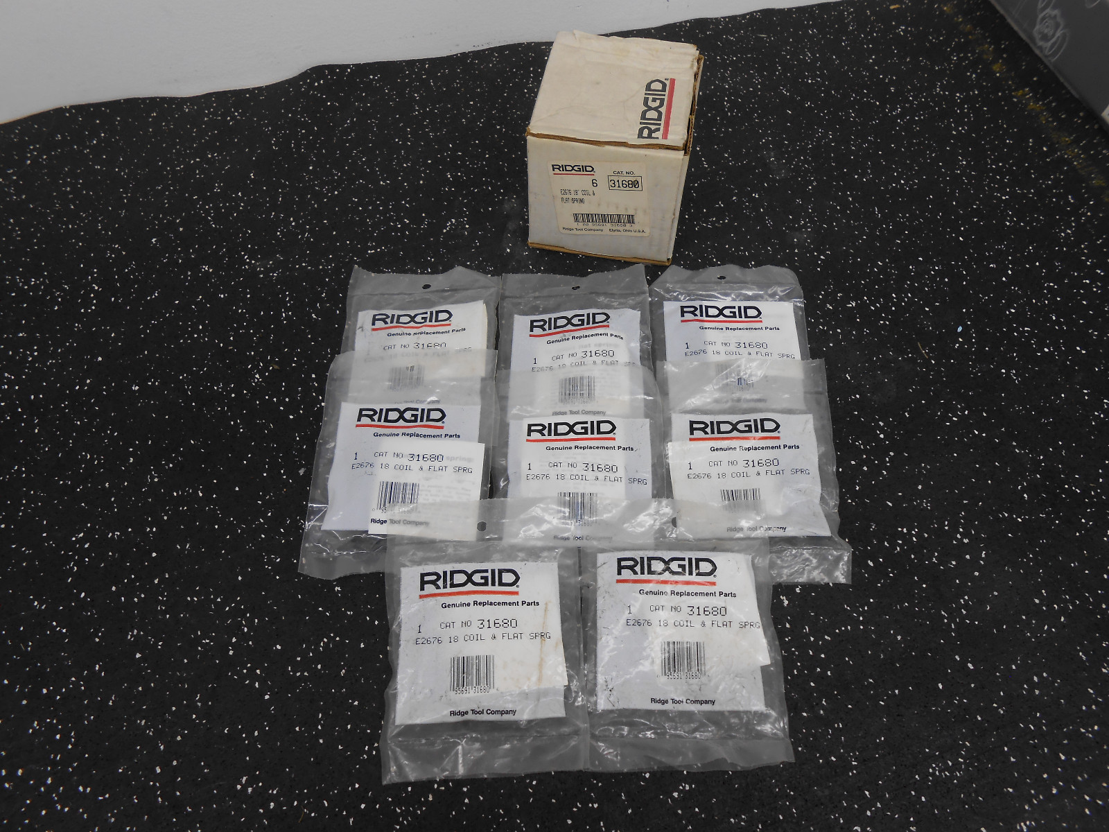 RIDGID 31680 E2676 18" COIL & FLAT SPRING  8/PK