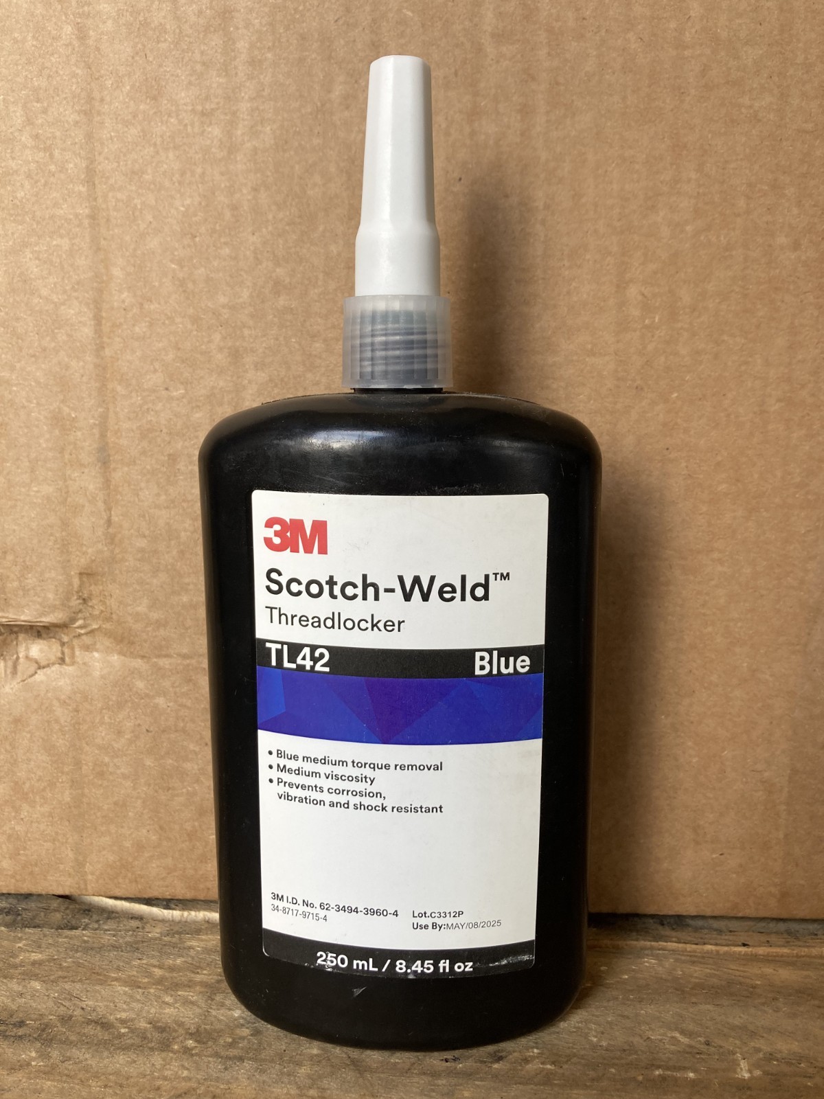 Pack of 2 3M Scotch-Weld Threadlocker TL42 Blue - 250 mL (8.45 fl oz)