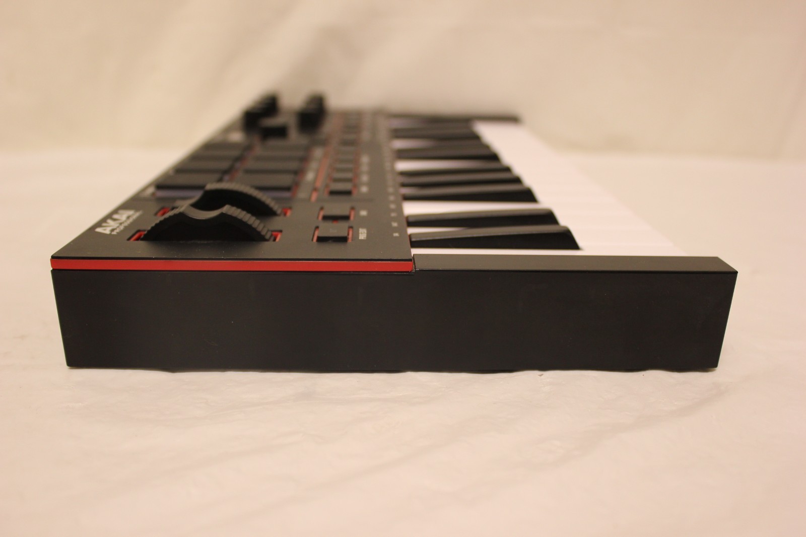 Akai Professional MPK Mini IV MIDI Keyboard Controller - Black C3