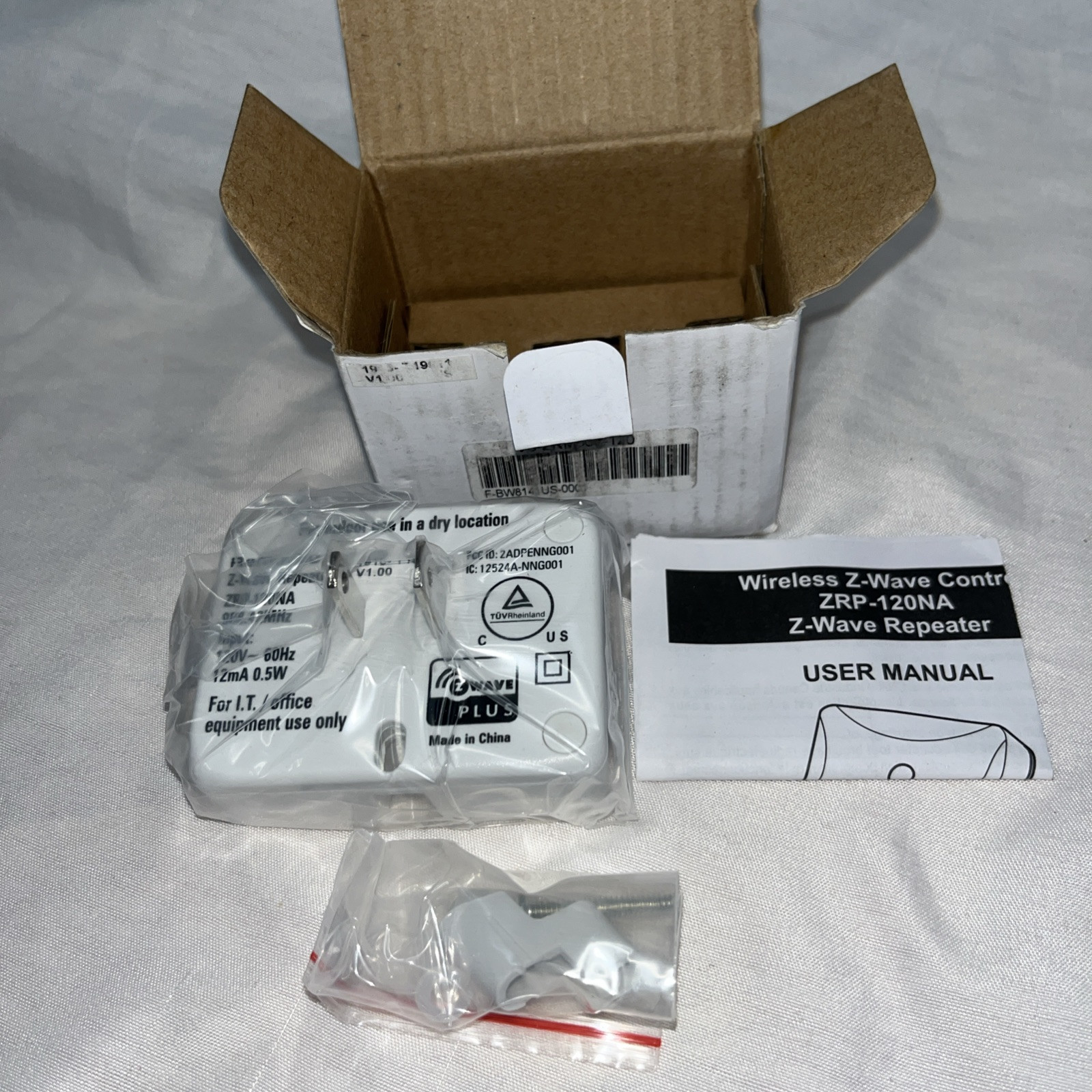 Remotec ZRP-120NA - Wall Plug Z-Wave Repeater / Range Extender - Vivint
