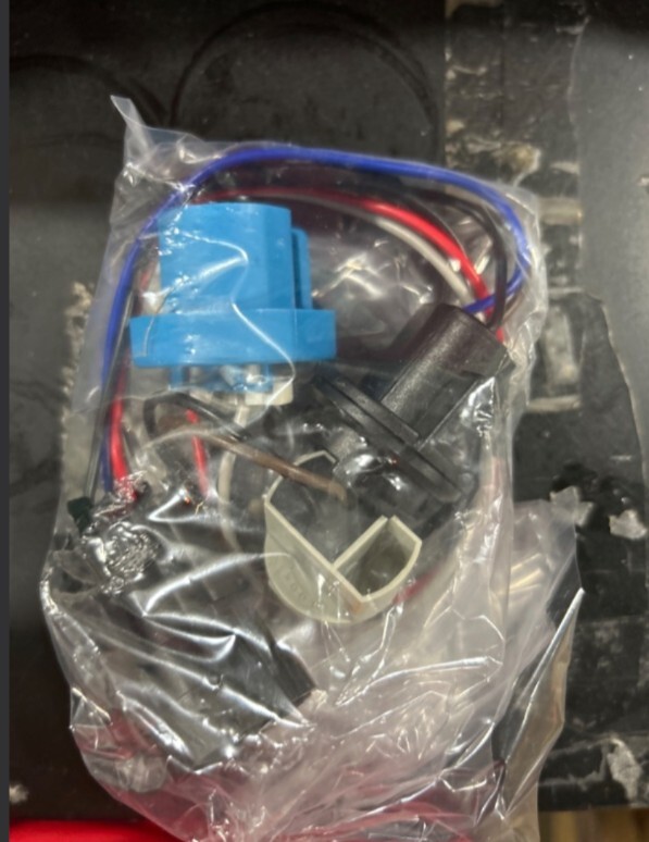 Dorman 645-205 Wiring Harness With Bulb Sockets For Left Or Right Headlamp
