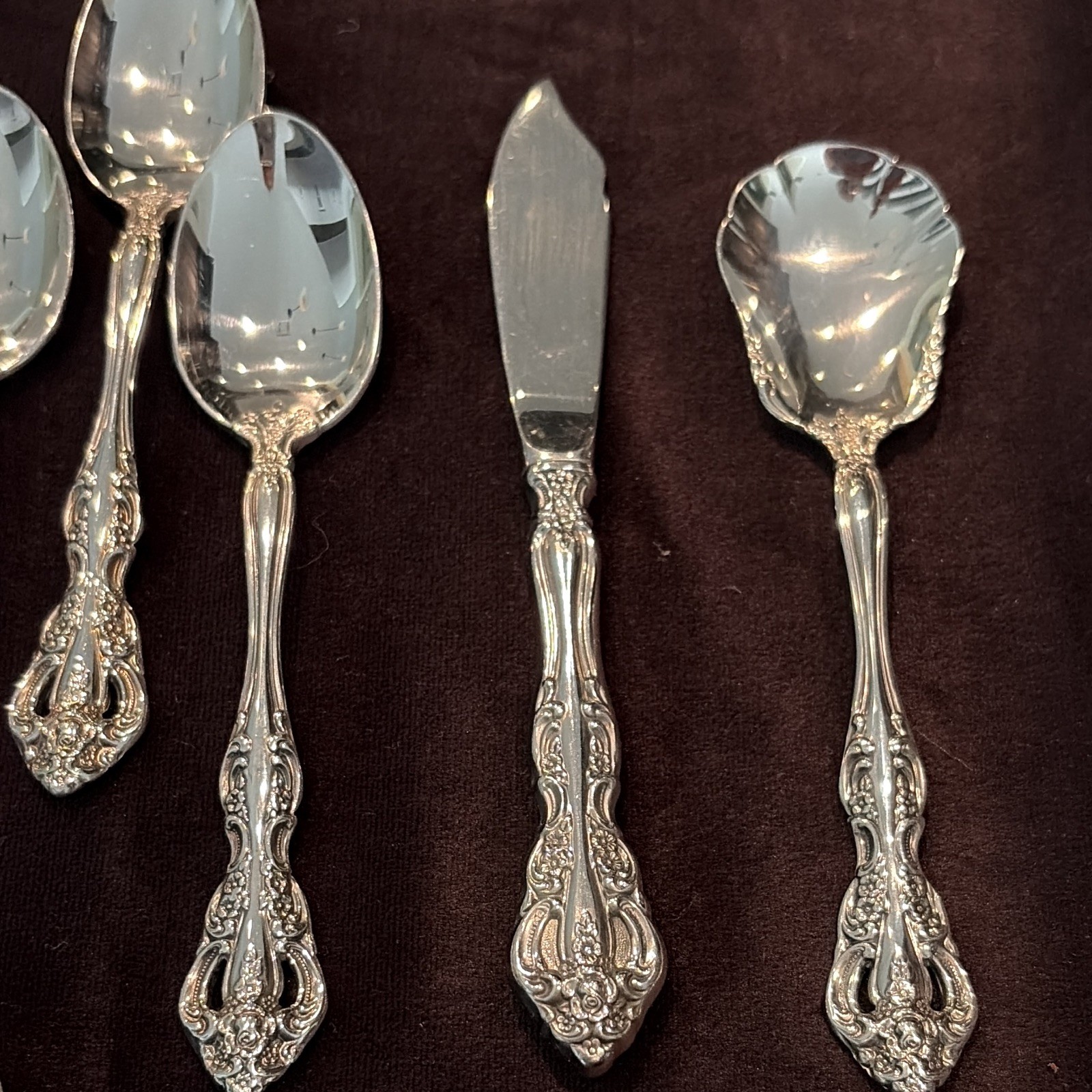 57 piece ONEIDA Michelangelo Stainless Steel flatware set