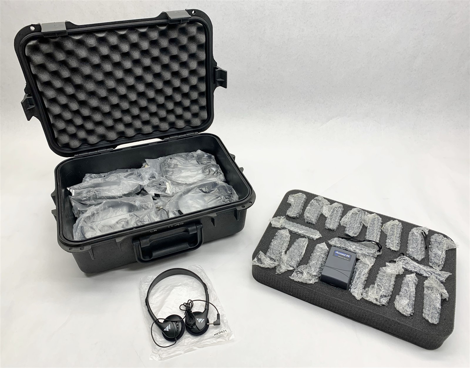 Williams Sound R7 Personal PA FM Receiver + HED021 Headset LOT of 19 w/ Case NEW