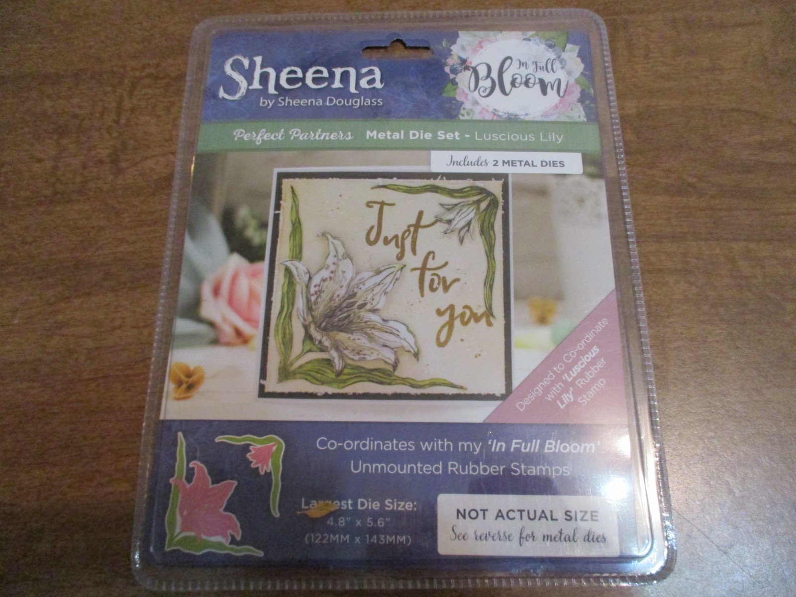 CRAFTERS COMPANION SHEENA LUSCIOUS LILY METAL DIES