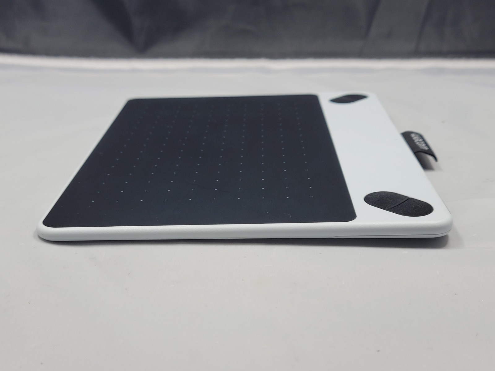 Wacom Intuos Draw CTL490 Digital Drawing and Graphics Tablet - White
