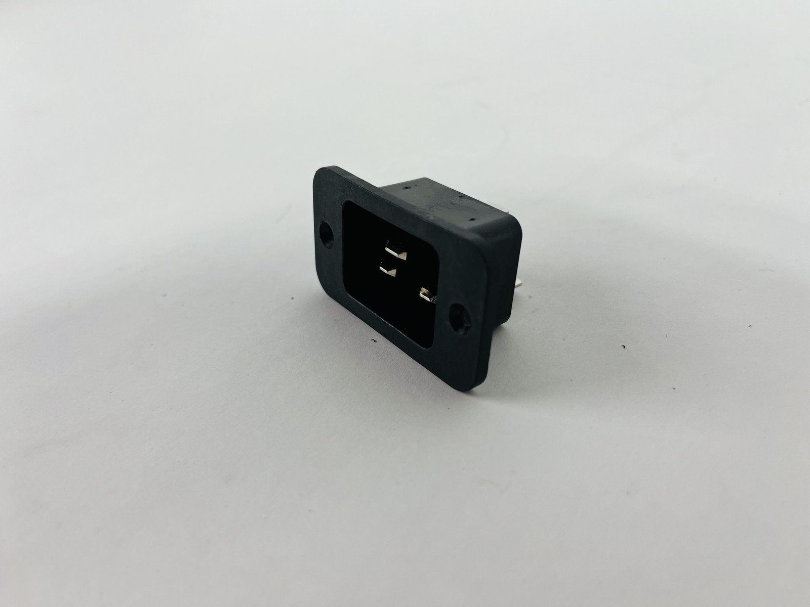 Life Fitness CLST Treadmill Entry Power Cord Inlet (PP86)