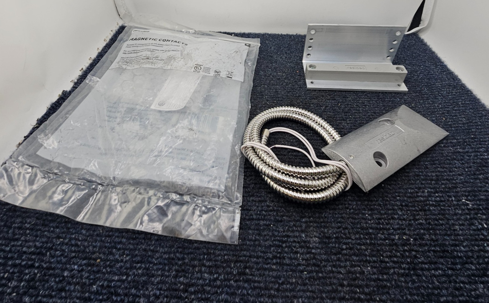 Resideo 958 Overhead Door Contact with Adjustable Magnet