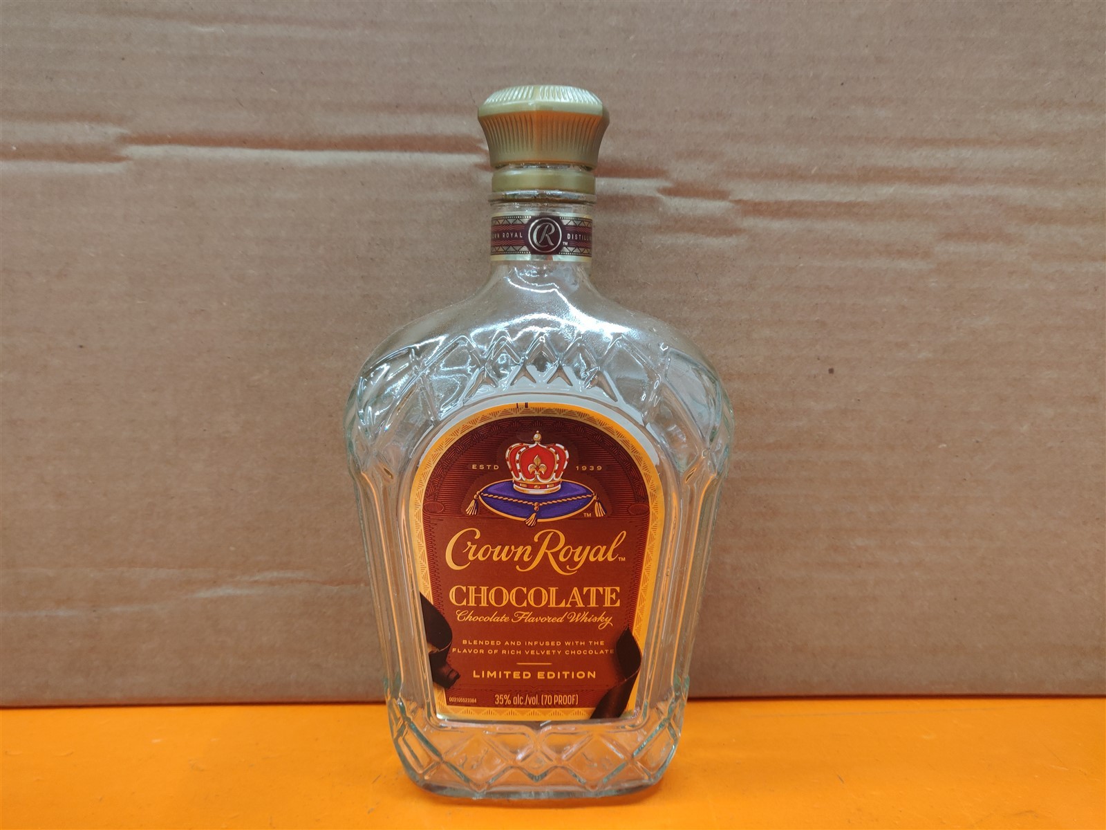 ⭐️⭐️⭐️⭐️⭐️ EMPTY 750mL Crown Royal Chocolate Glass Display/Craft/Décor Bottle