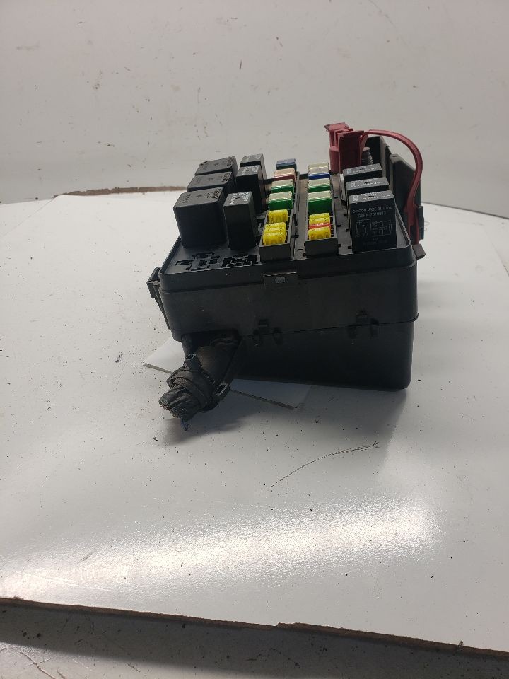 Used Fuse Box Engine fits: 2004 Dodge Stratus engine compartment Sedan Grade A