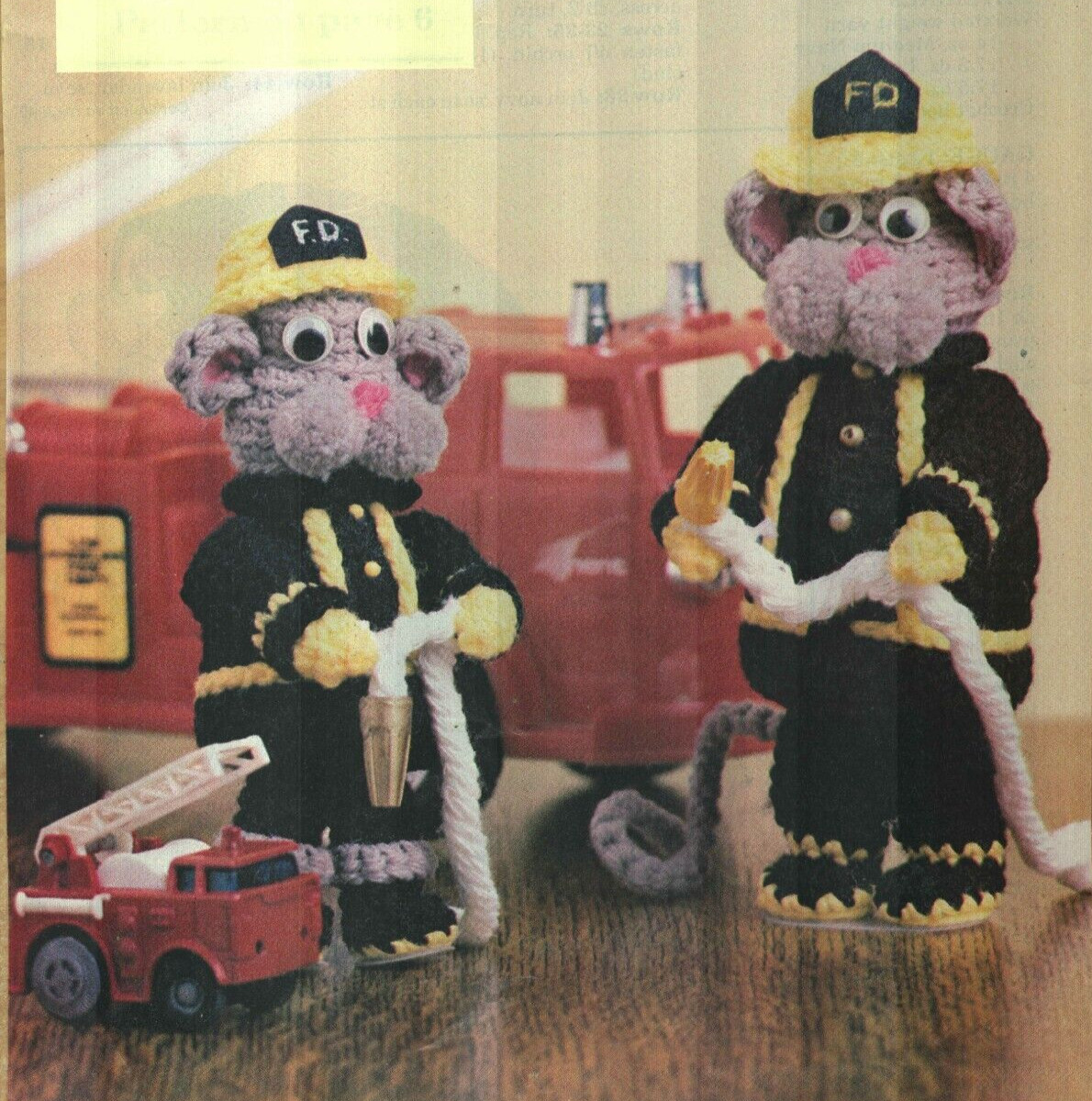 MOUSE FIREMEN 2 SIZES STUFF ANIMALS TOY CROCHET PATTERN INSTRUCTIONS