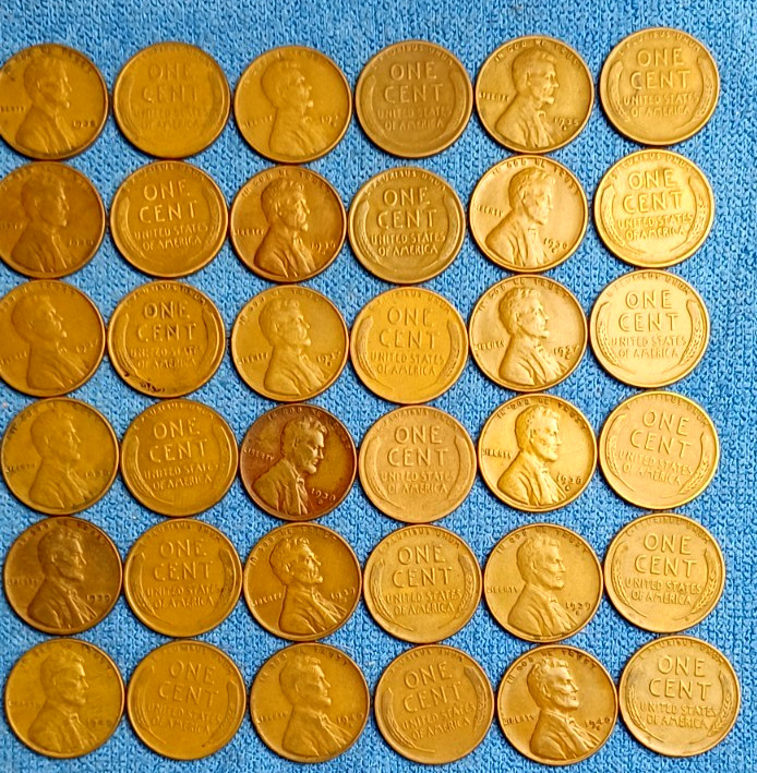 1935PDS-1940PDS - 18 Wheat Cents Avg/Circ-Blue Book Fil-A-Spot - SEE DESC Lot 60
