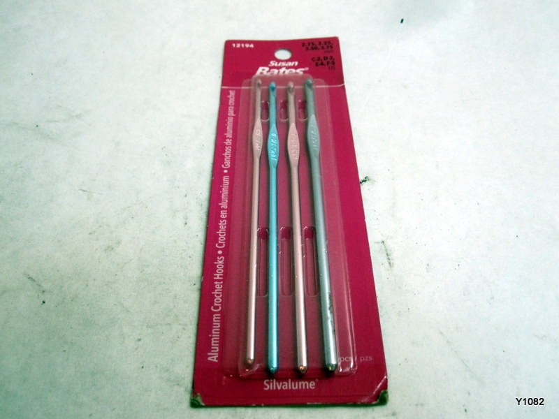 Susan Bates Silvalume Aluminum Crochet Hook Set of 4