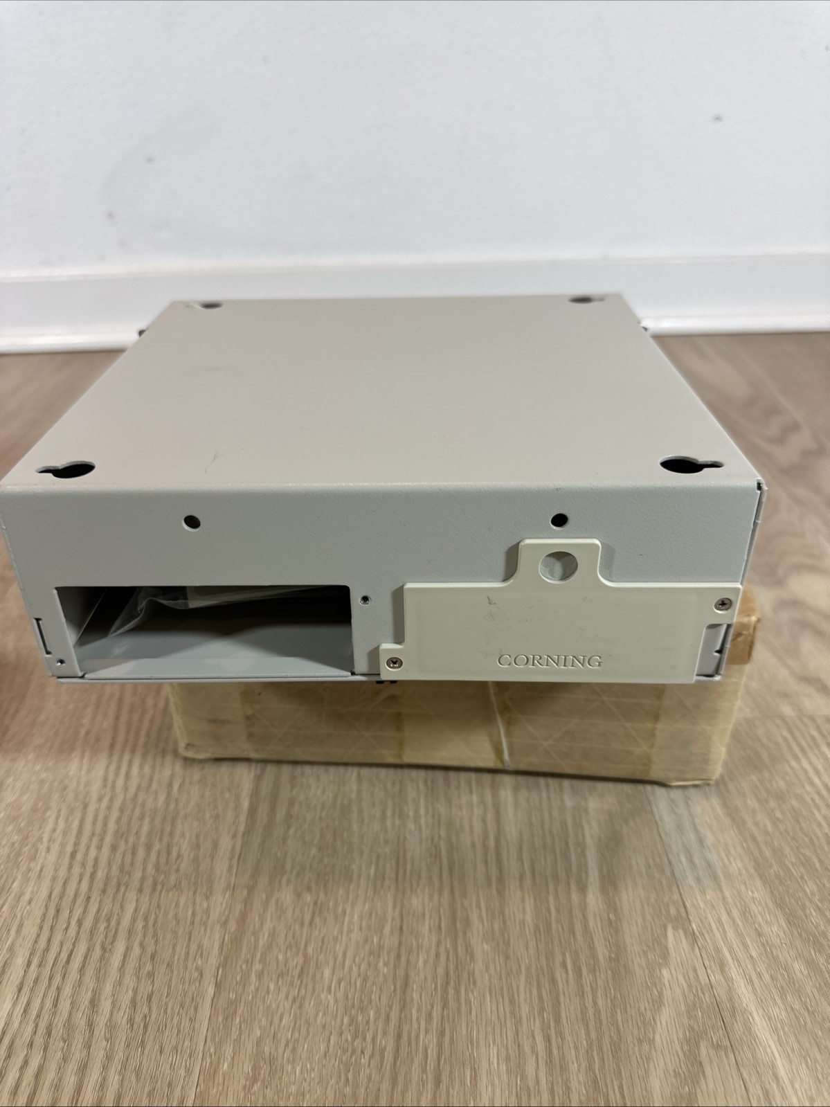 Corning WIC-012, Wall-Mountable Interconnect Center