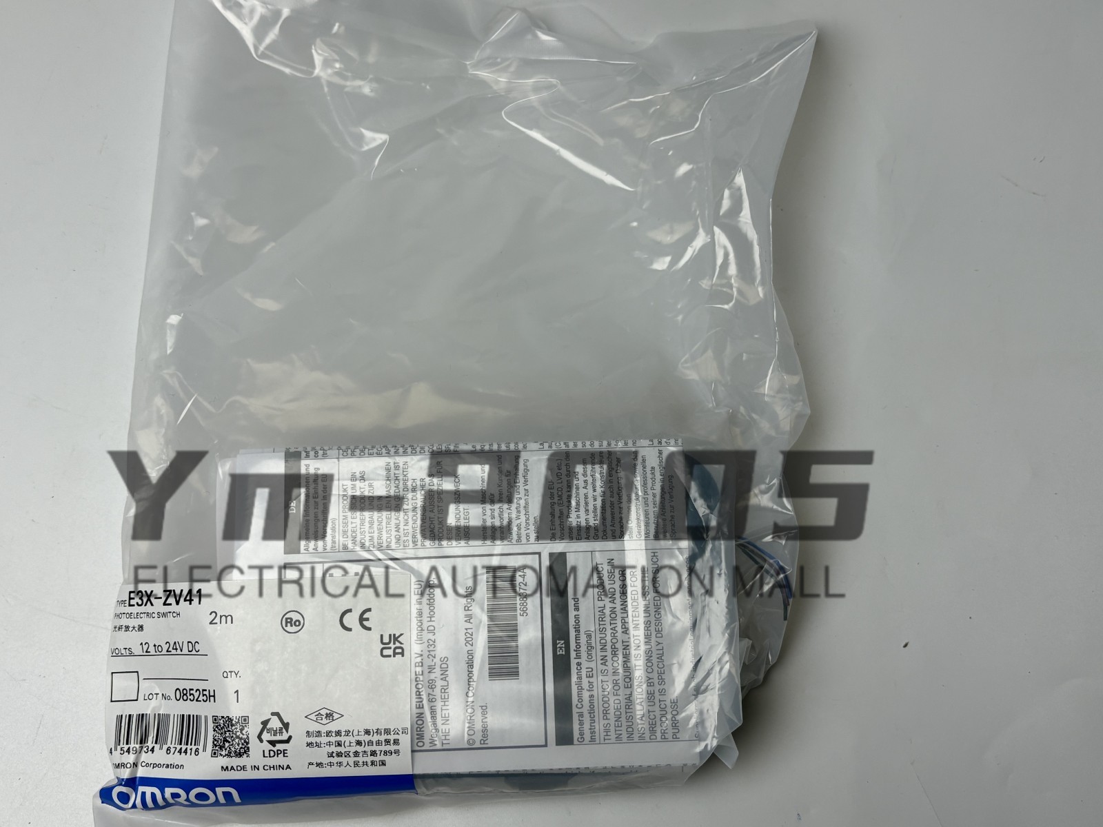 Omron-E3X-ZV41 sensor 1pcs