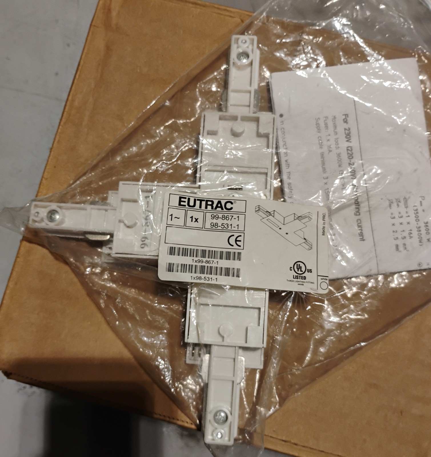 Eutrac 98-531-1 Live Ends 'T' Coupler White