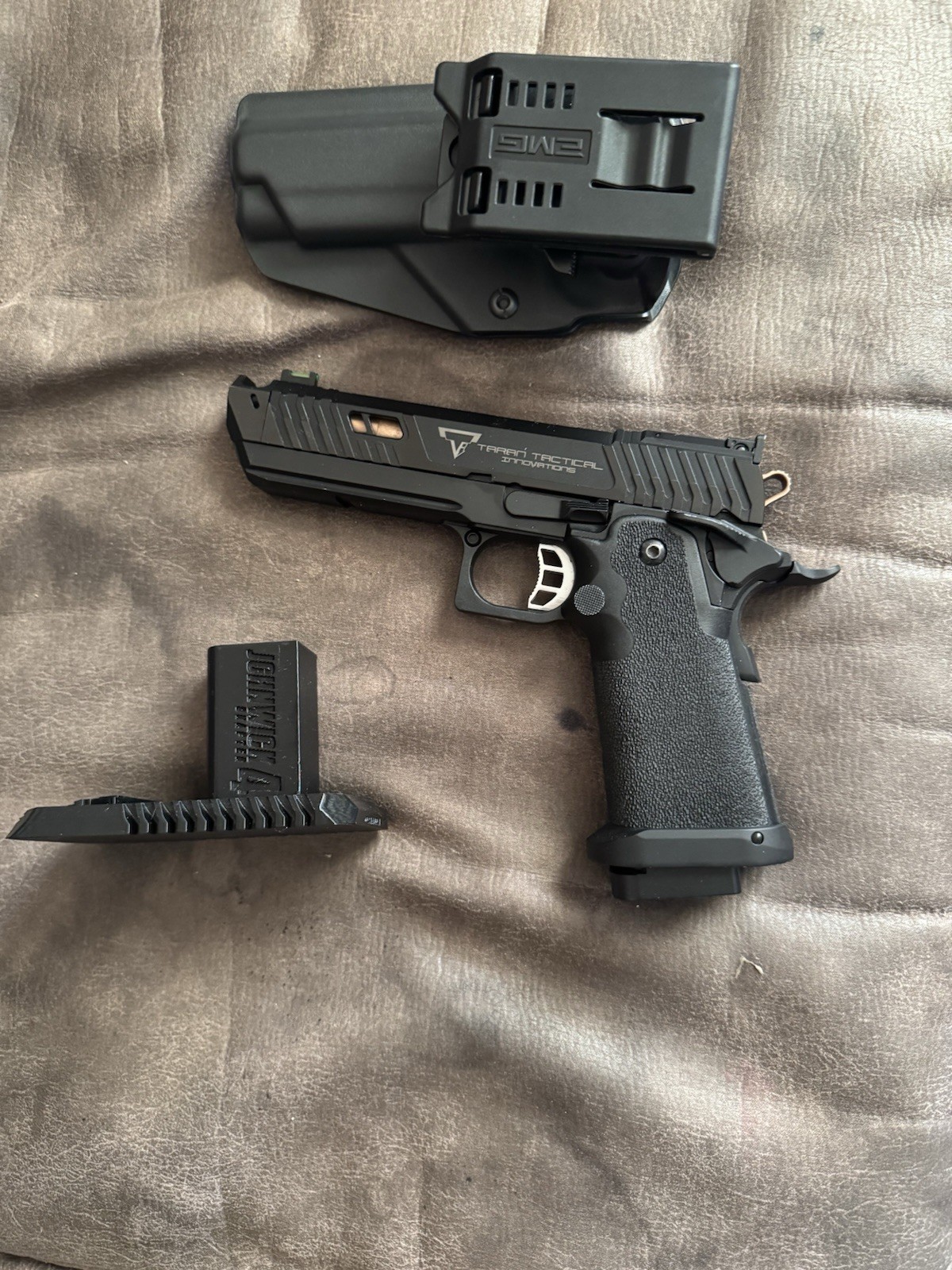 Cyma Platinum M4 Airsoft AEG Rifle BUNDLE