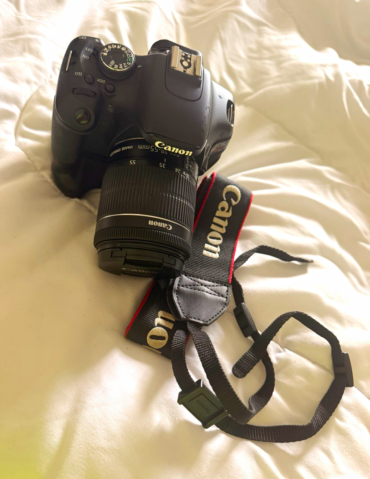 Canon EOS Rebel Accessory Bundle Battery Grip Dual-Bay USB Charger LED Filters