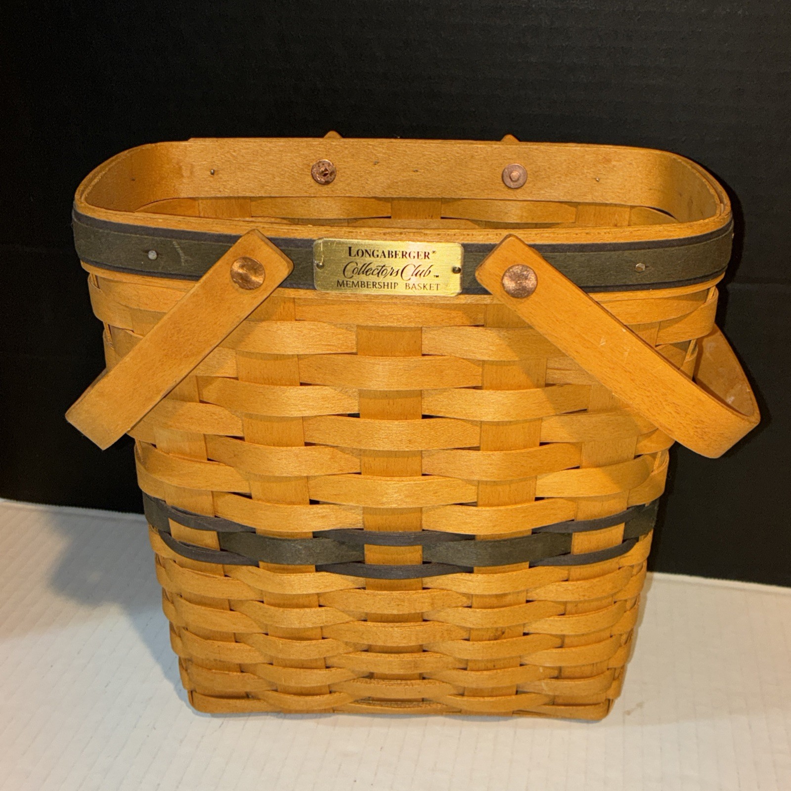 Longaberger Collectors Club Member Basket 1996 Chapter Member Basket - Damaged