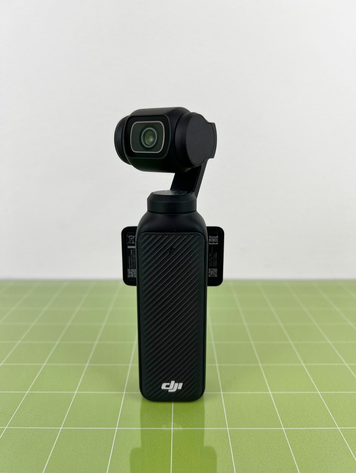 DJI Osmo Pocket 3 Creator Combo 3-Axis Stabilized 4K Camera - Unactivated