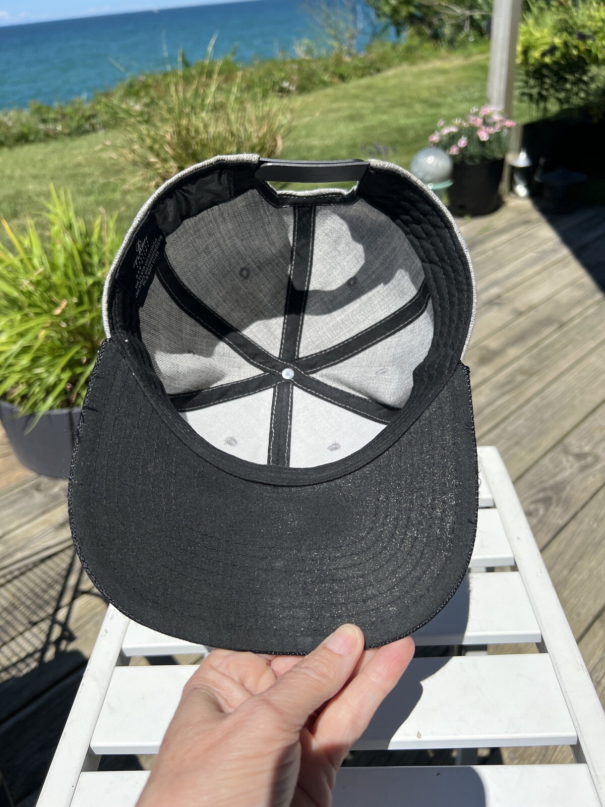 BioWorld Flash Emblem on Front Gray Hat/Cap Black Bill with Snap Back OSFM. EUC