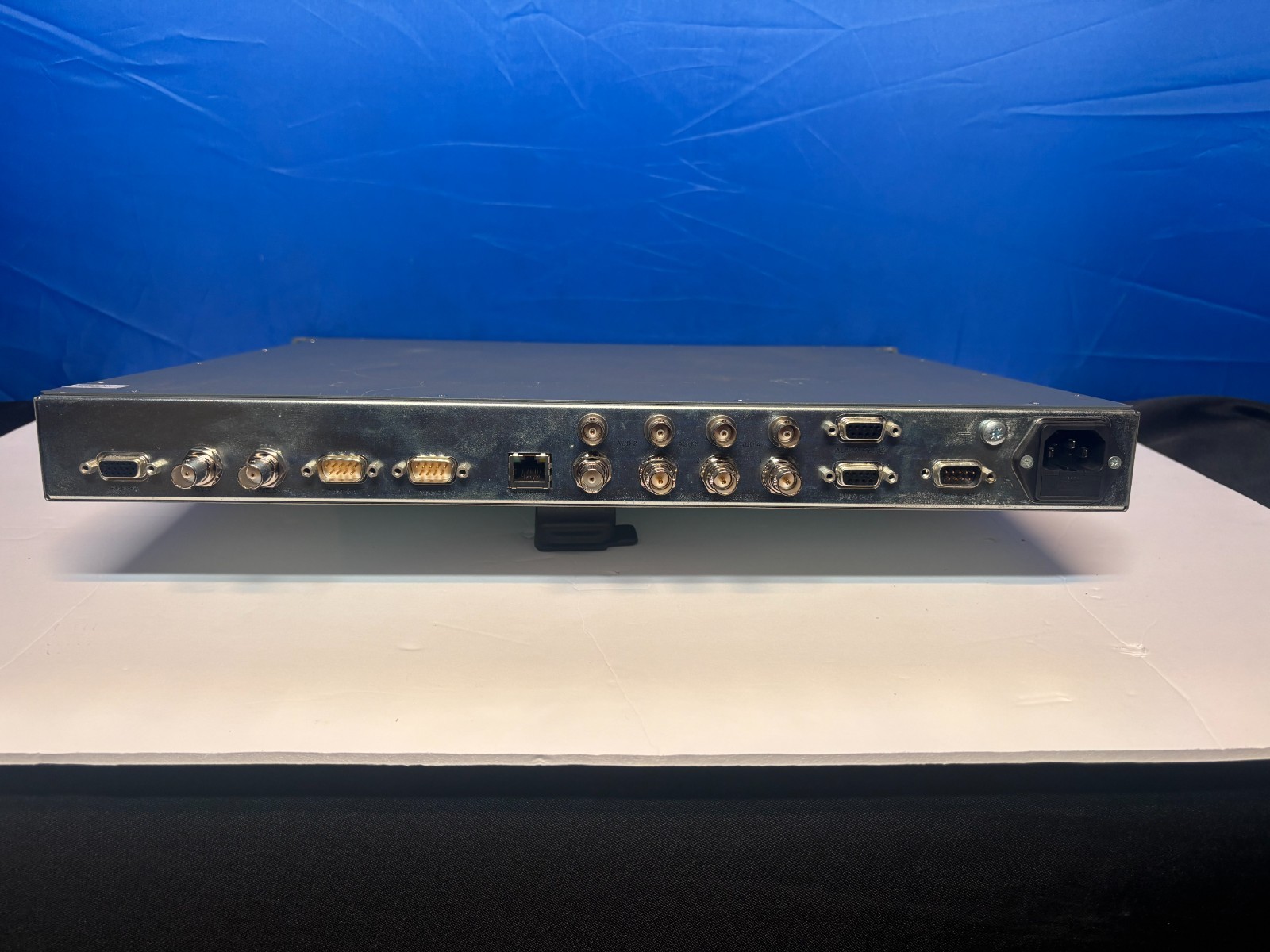 Tandberg RX1290 Multi-Format SD/HD Integrated Receiver Decoder, noisy fan