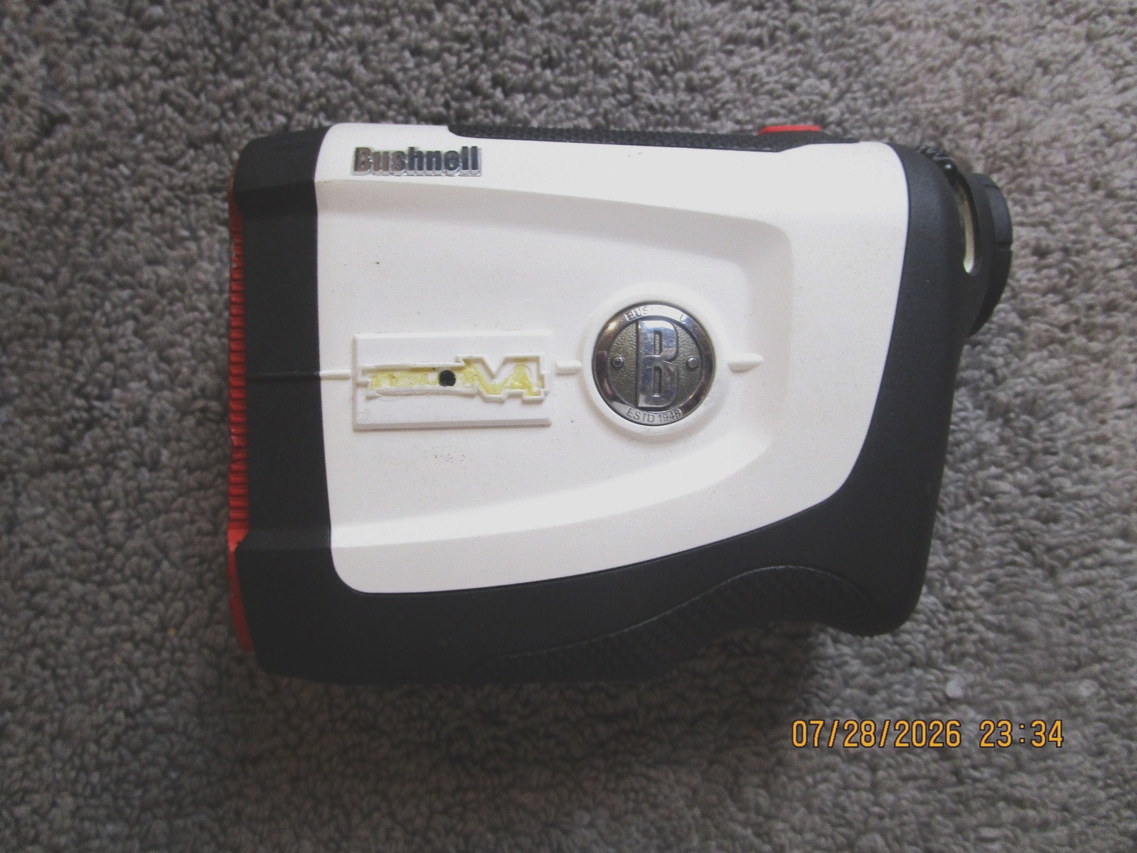 BUSHNELL TOUR V4 GOLF LASER RANGEFINDER - USED - BATTERY