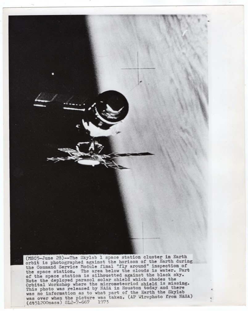 1973 Skylab 1 Space Station in Earth Orbit Original Press Wirephoto