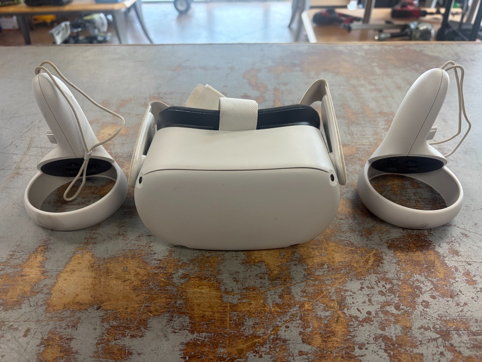 META QUEST 2 - KW49CM - ADVANCED ALL-IN-ONE VR