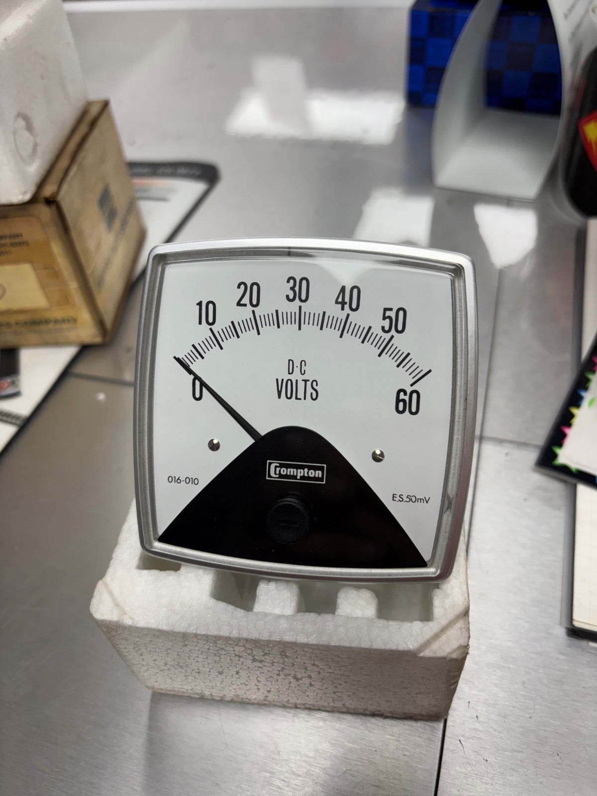 ESAB 1373-2661 Crompton DC Volt Meter 0-60 50MV