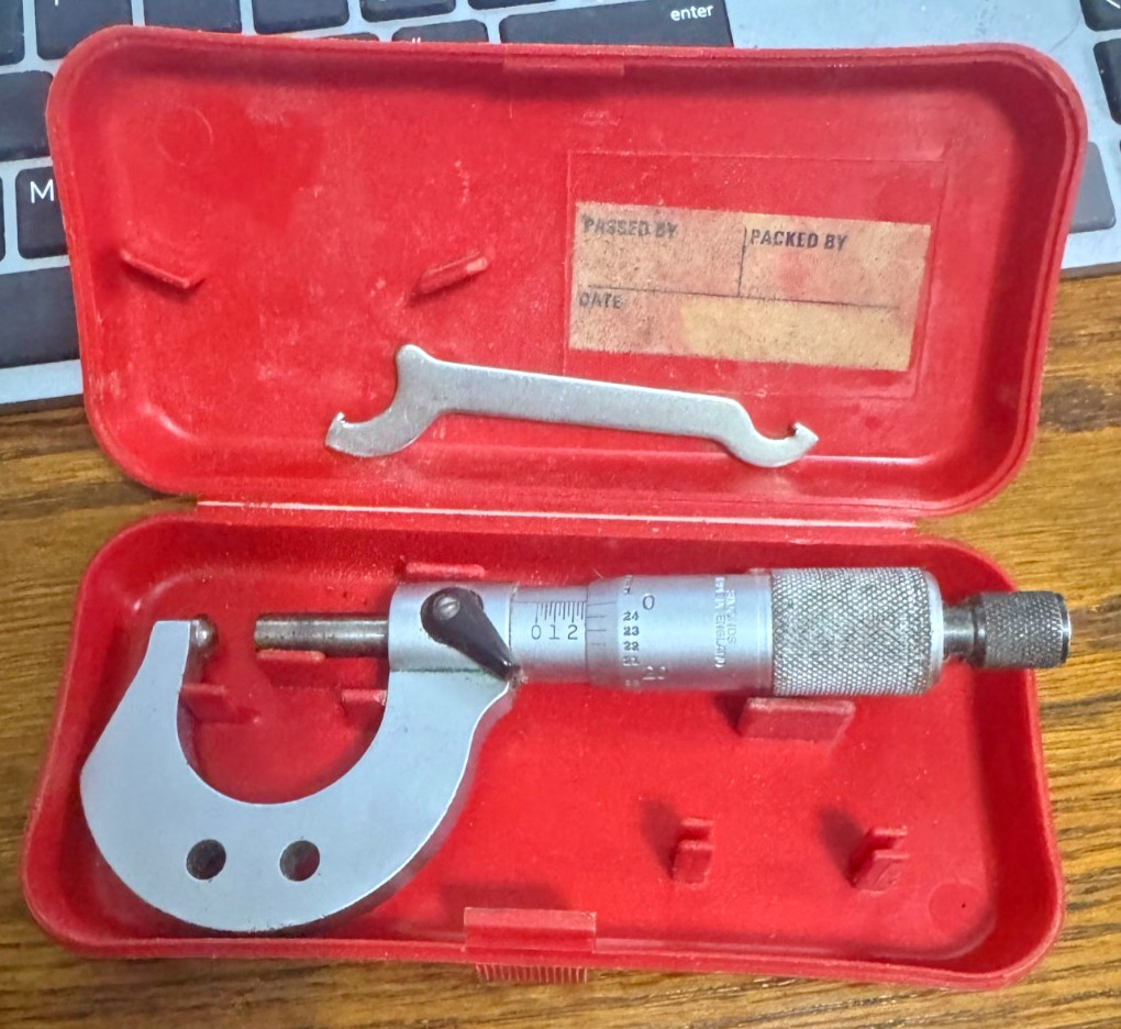 Simonds - Vintage 0-1” Micrometer - "Made in England"
