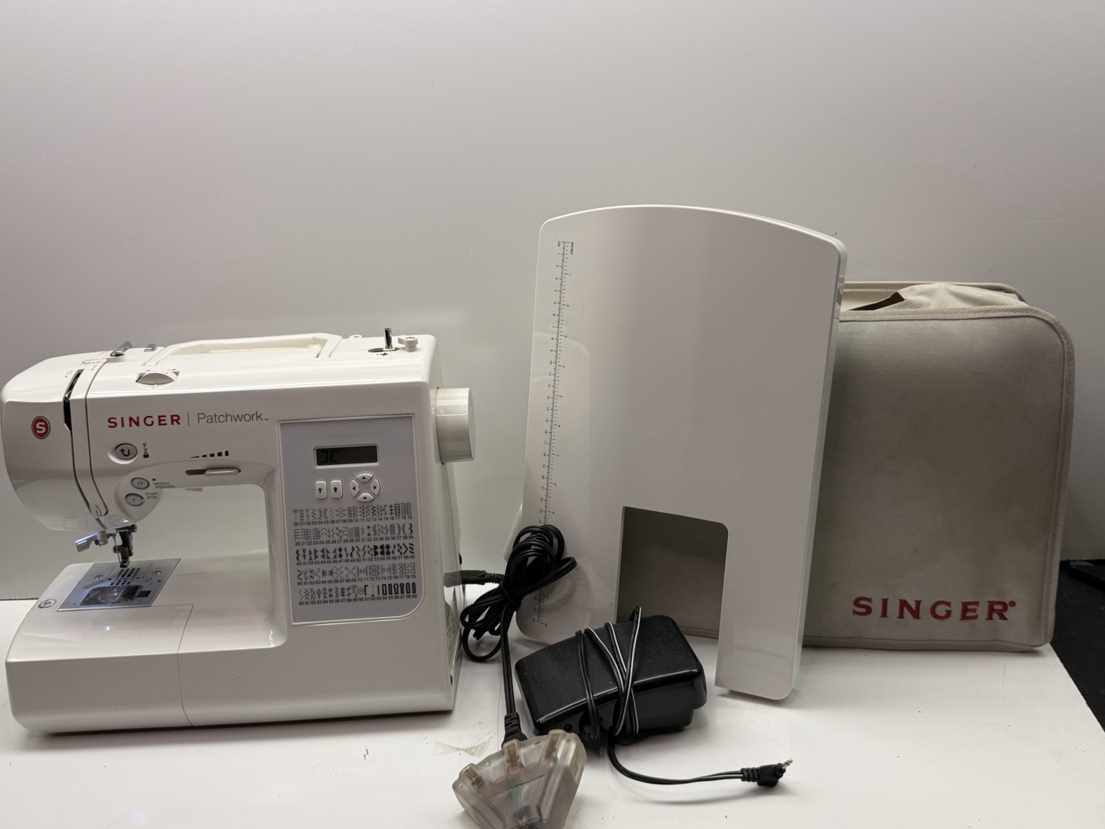 SINGER 7285 Sew Mate Sewing Machine Portable Free Arm w/ Case Extension Table