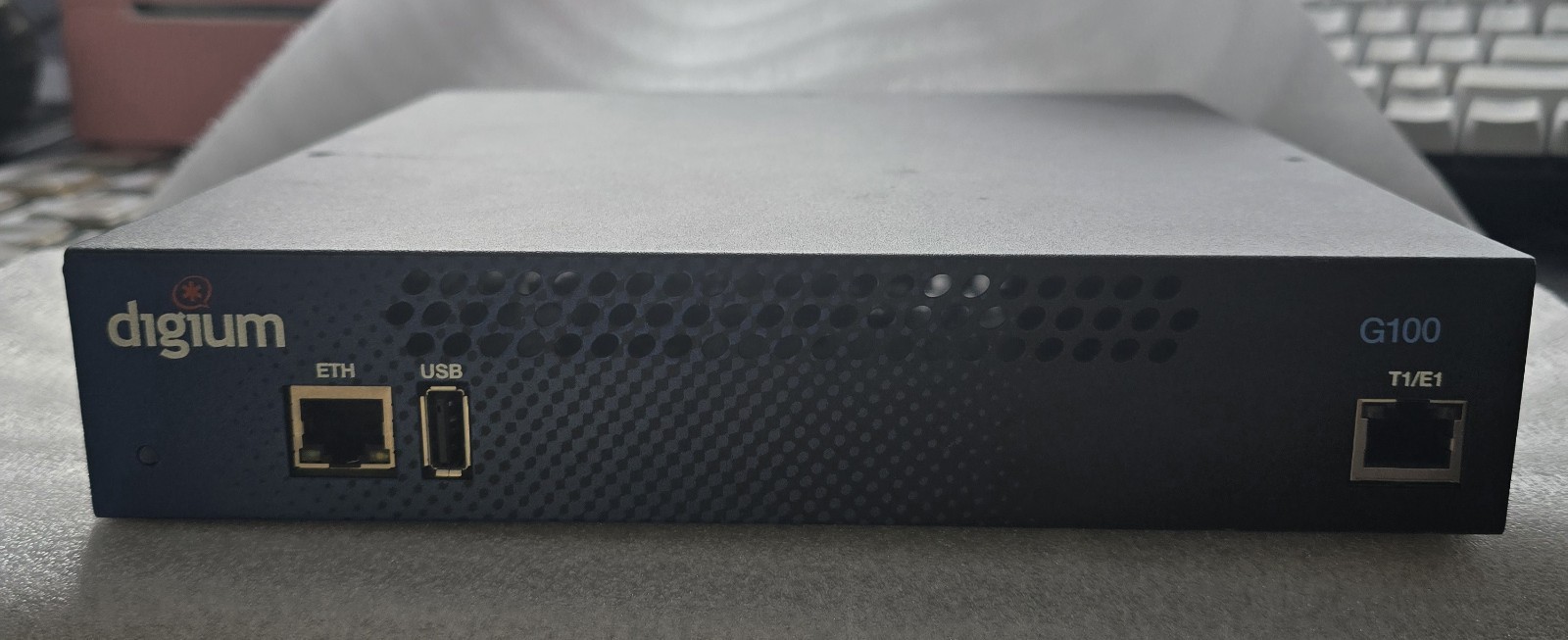Digium G100 VoIP Gateway Appliance 2G100F-A4