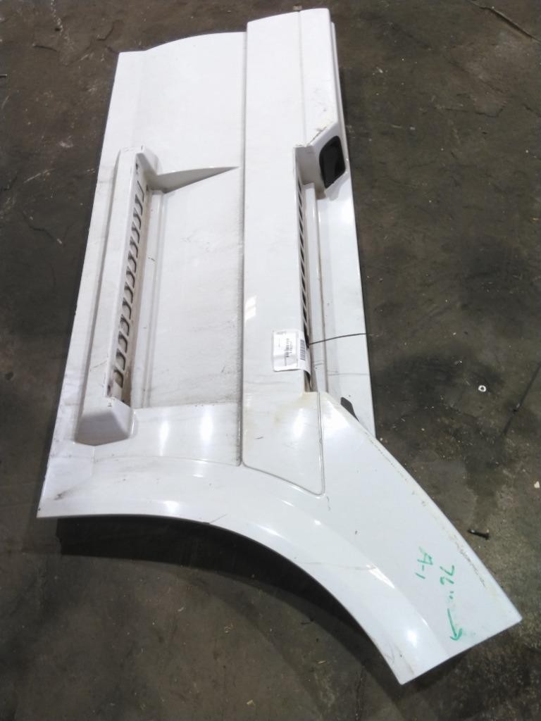 For 2016 VOLVO VNL SIDE FAIRING Right , OH