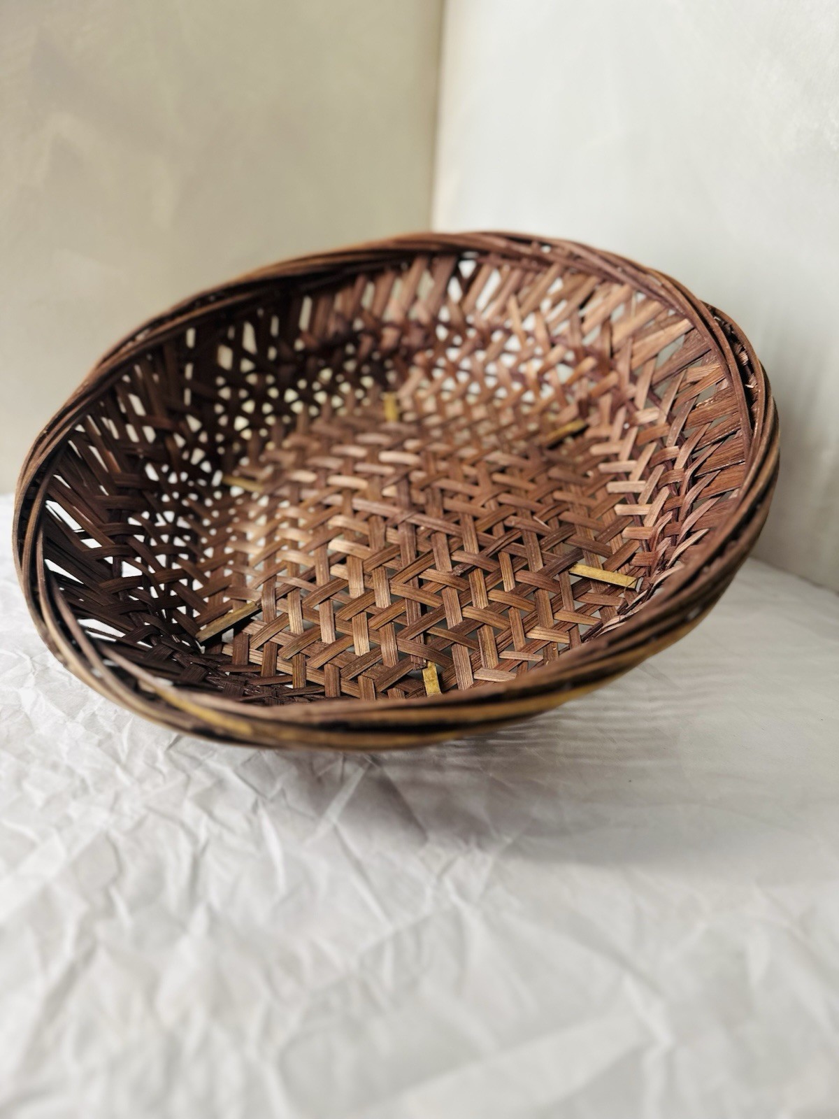 Vtg Large Burgundy Color Basket/Bowl Natural Woven Rustic Decor Farmhouse Wall