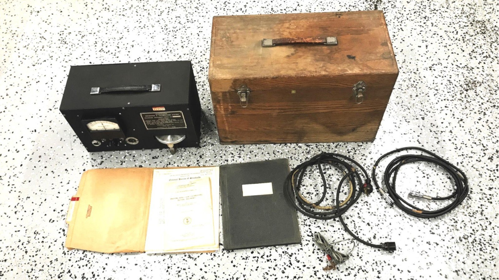Morehouse Weighing & Calibration Balancing Instrument B-1206 PARTS ONLY
