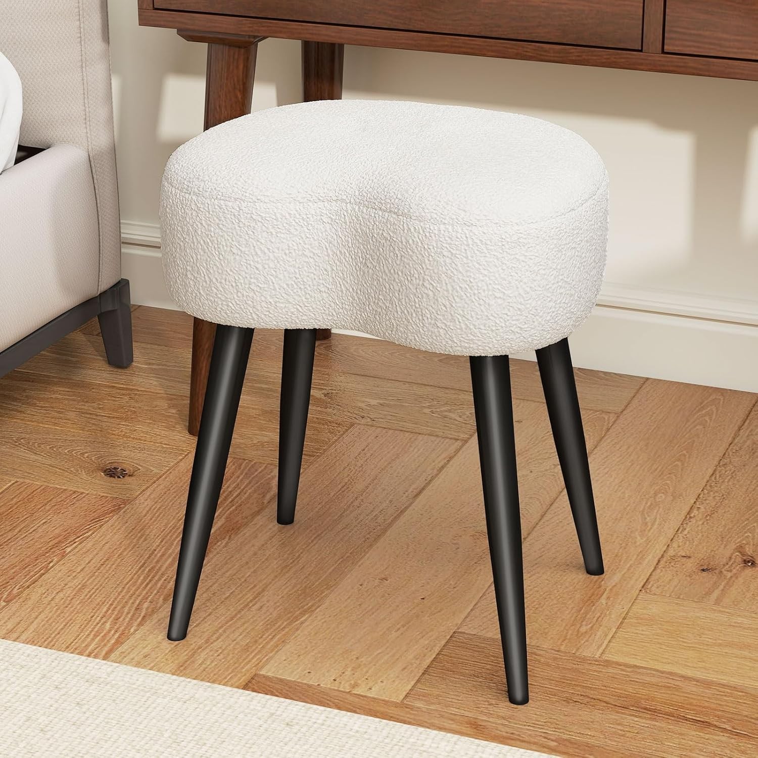 White Vanity Stool Soft Makeup Stool W/ Solid Metal Legs Vanity Corner Morden