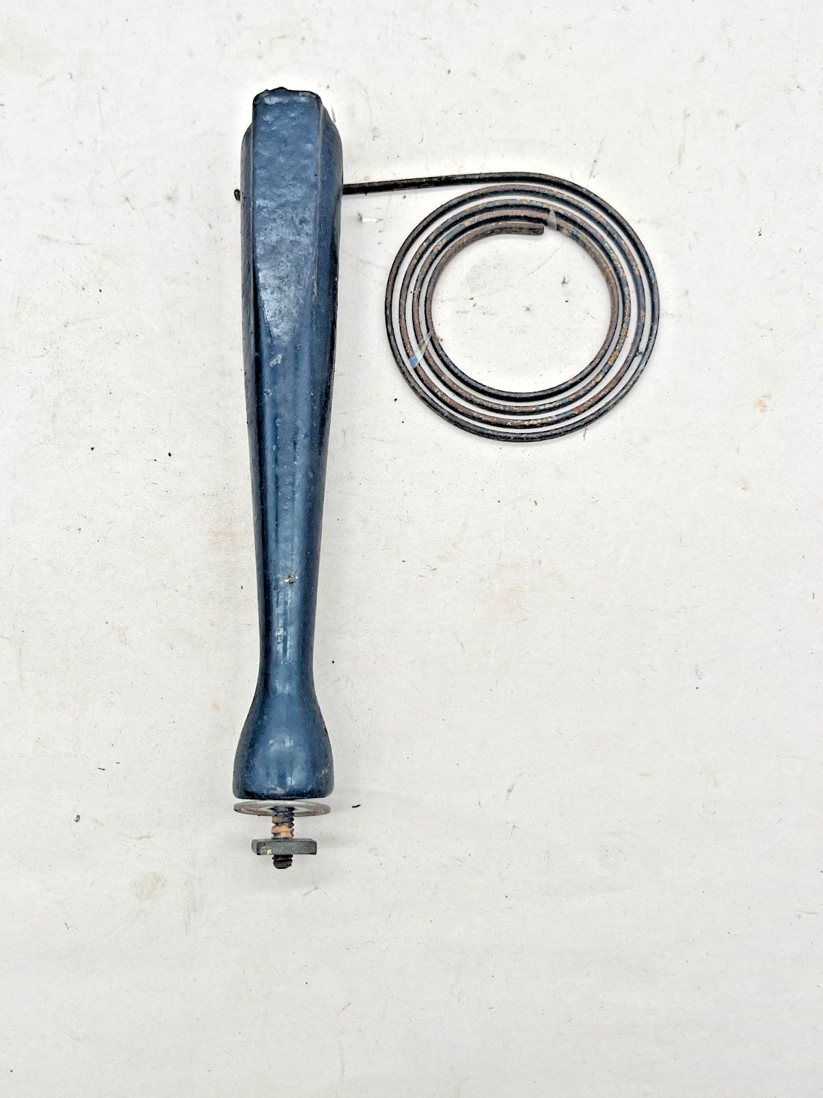 SETH THOMAS Gong Wire and Base Round 2 1/4"  (CM86-9767)