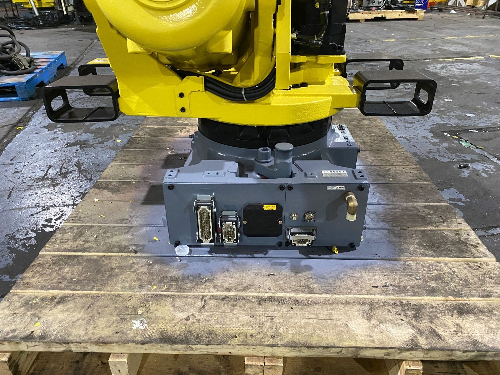 FANUC R-2000iC/210F w/ R-30iB Controls PARTS ONLY - REFURBISHED See Description