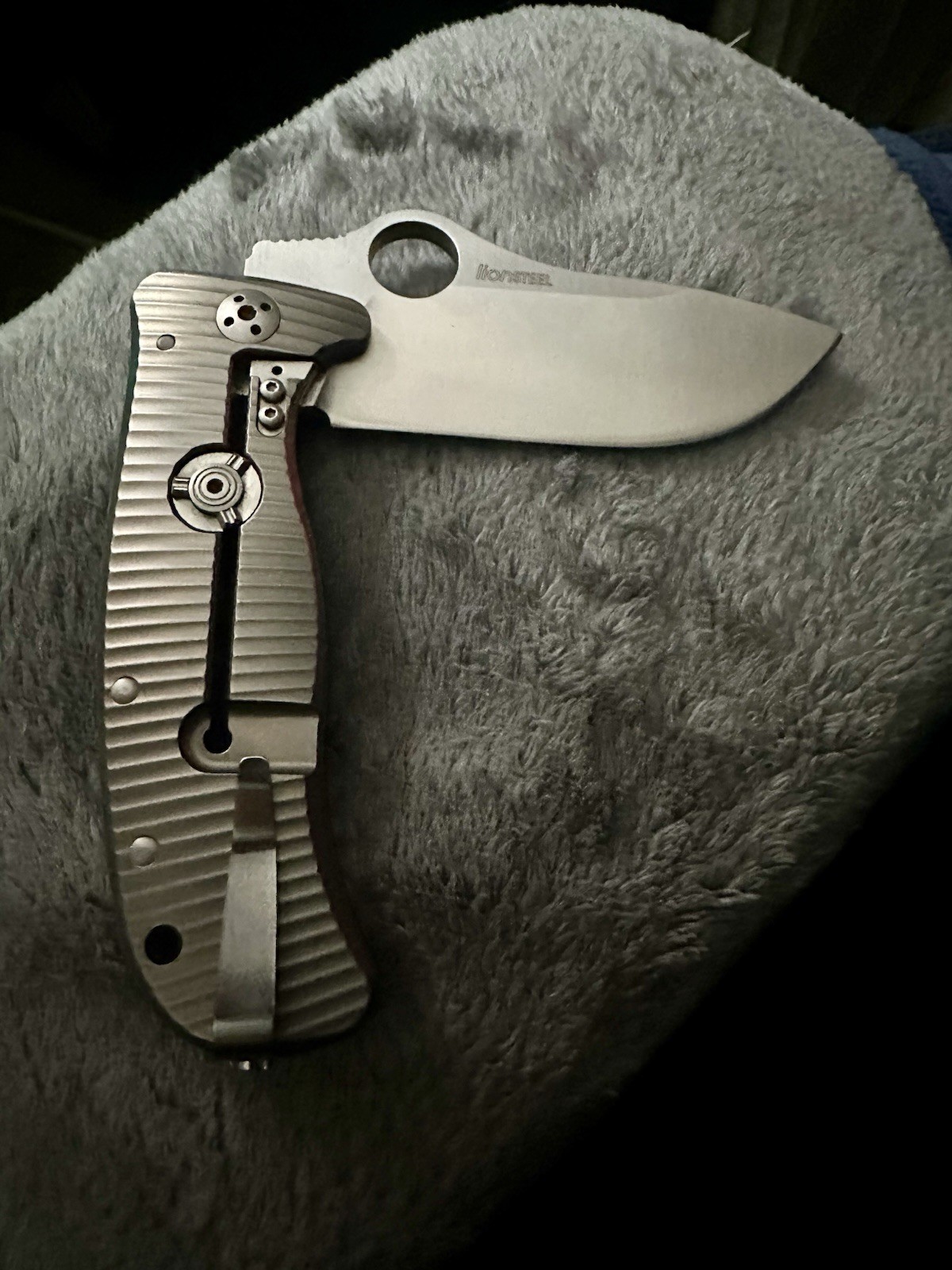 Spyderco LionSpy Satin Elmax Plain Blade Black G-10/TITANIUM Handle