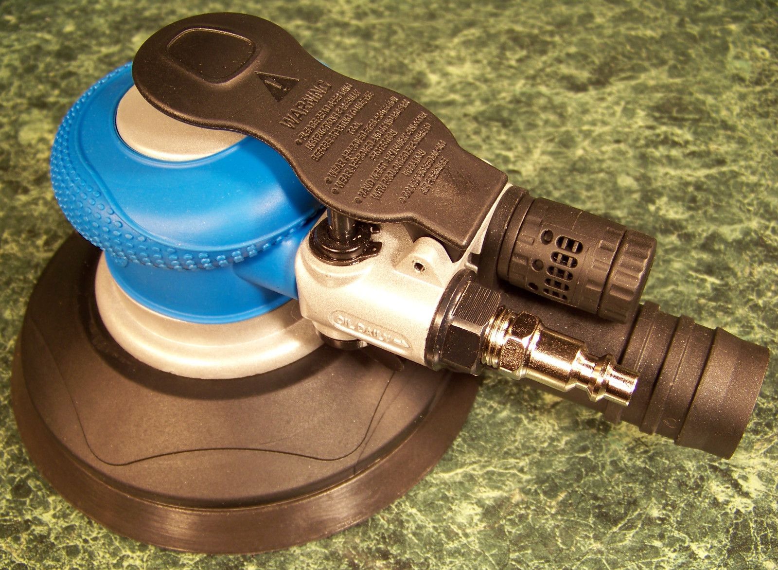 6 " AIR PALM RANDOM ORBITAL FINISH SANDER w/ VACUUM CONNECTION and REGULATOR sl