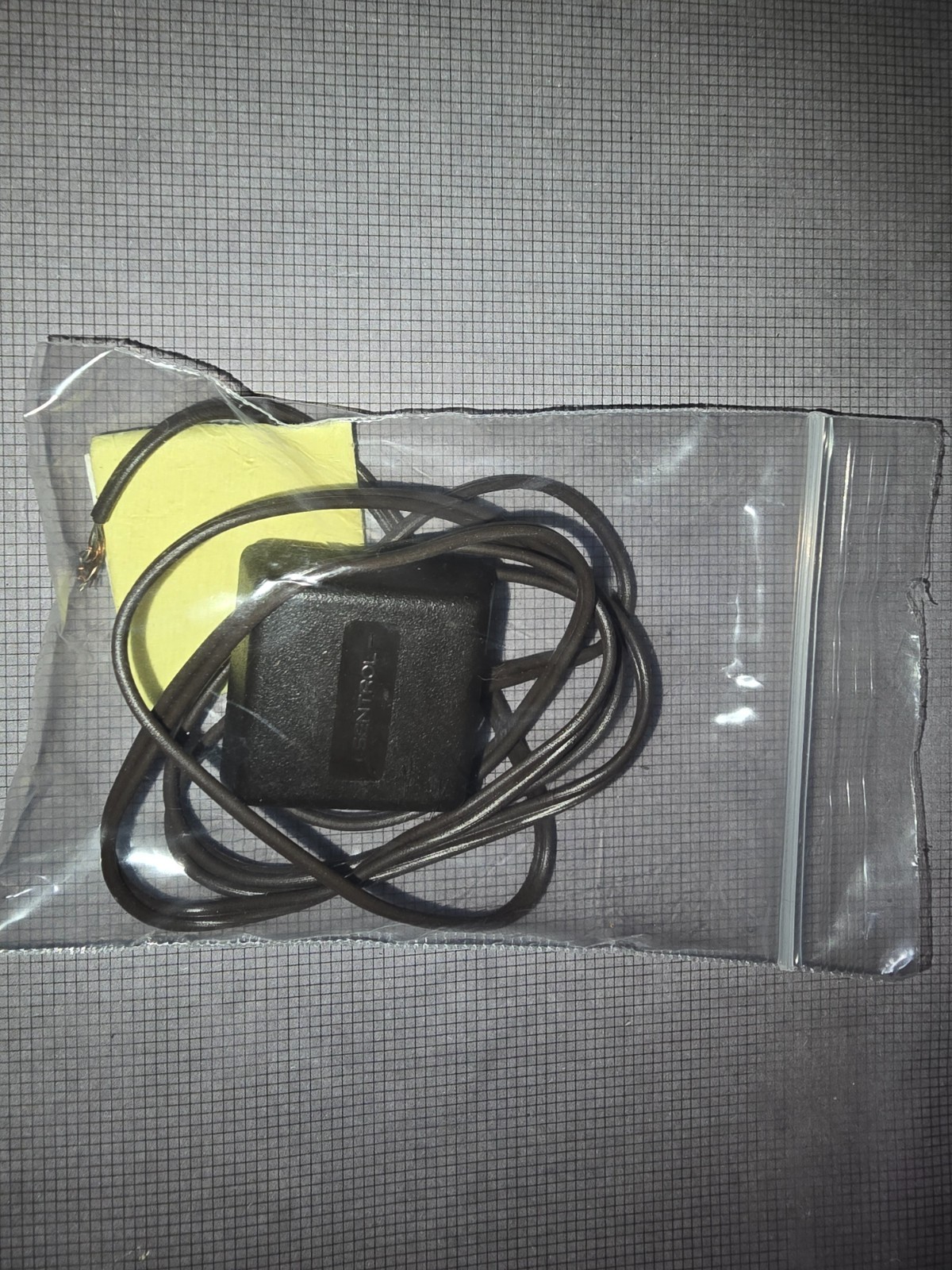 Interlogix GE Security Sentrol 5150-M Glass Window Shock Sensor Mahogany Single