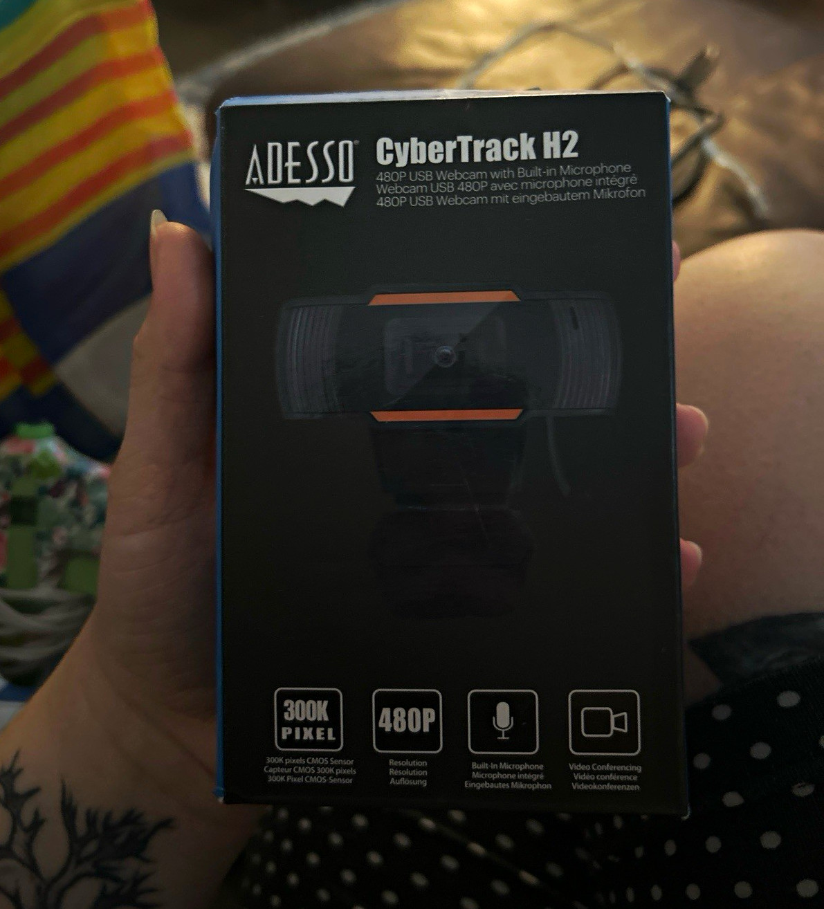 Adesso CyberTrack H2 480p 30fps USB Webcam w/ Built-In Microphone, Black