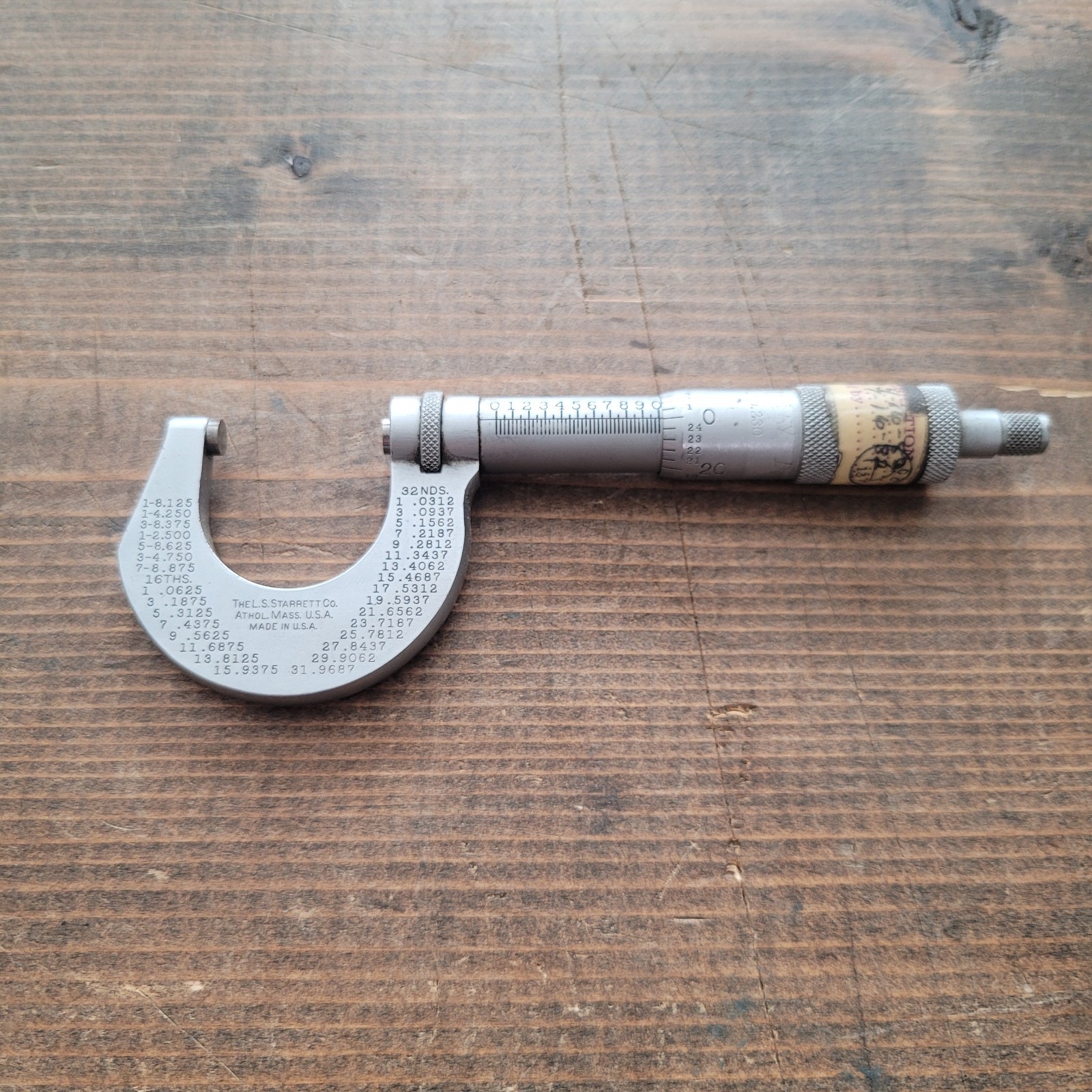 Vintage L.S. Starrett Co. Outside 0-1" Micrometer no. 230 Machinist Tool
